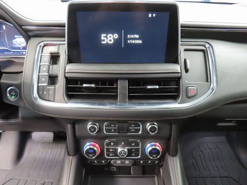 Used 2024 GMC Yukon AT4 image 14