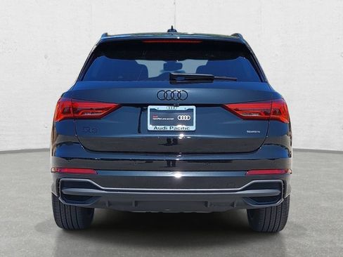 Certified 2025 Audi Q3 2.0T Premium w/ Convenience Package AWD/4WD image 6