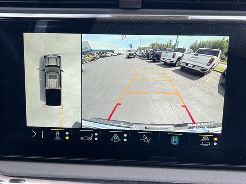 Used 2023 GMC Sierra 1500 AT4 w/ AT4 Premium Package AWD/4WD image 12