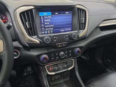 Used 2024 GMC Terrain Denali w/ Denali Premium Package AWD/4WD image 20