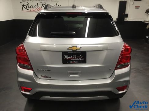 Used 2017 Chevrolet Trax LT w/ Driver Confidence Package image 9