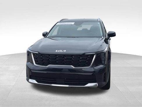 Used 2025 Kia Sorento S FWD image 3