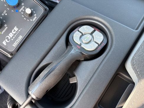 New 2025 Ford F550 4x4 Regular Cab Super Duty image 15