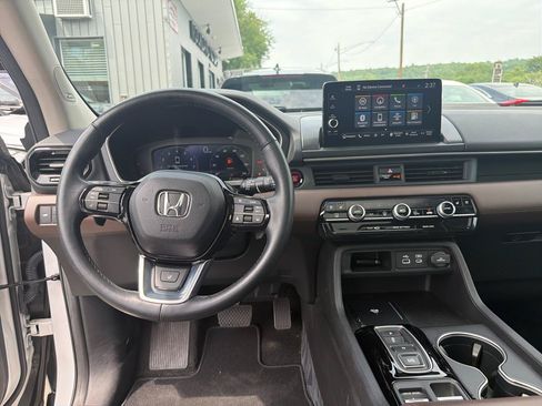 Used 2023 Honda Pilot Elite image 26