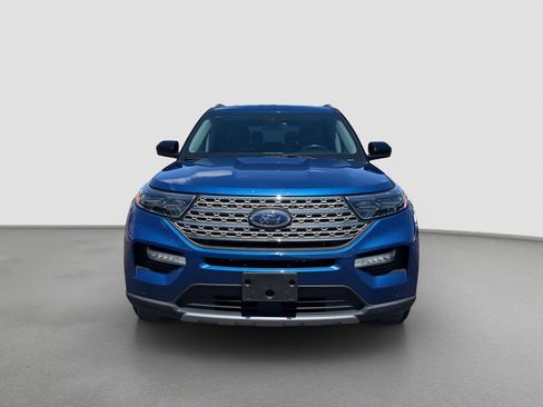 Used 2023 Ford Explorer Limited AWD/4WD image 2