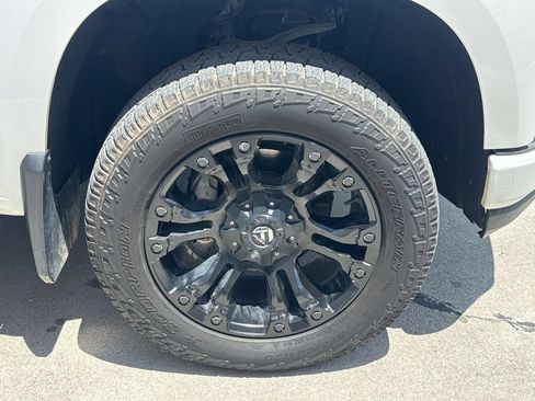 Used 2020 Chevrolet Silverado 1500 RST AWD/4WD image 13