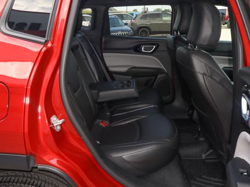 Used 2025 Jeep Compass Limited AWD/4WD image 23