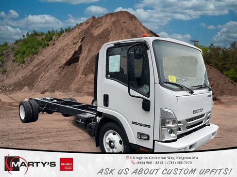 New 2025 Isuzu NPR RWD image 1