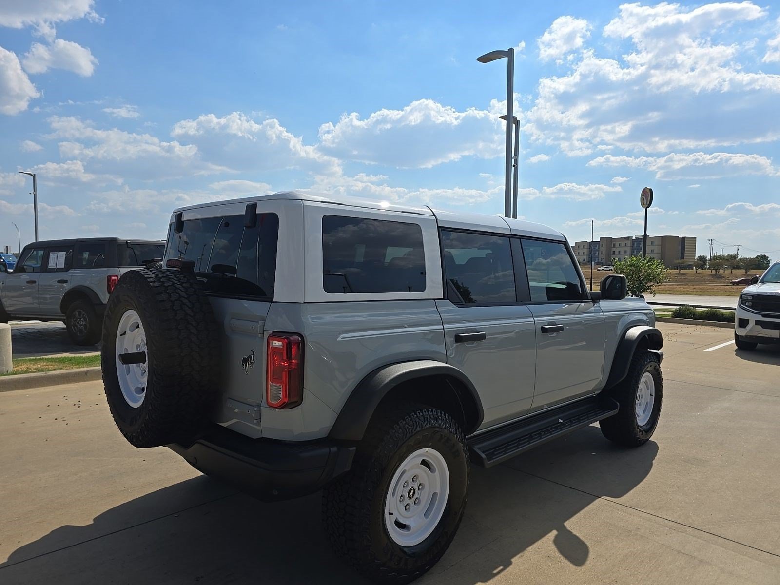 New 2026 Ford Bronco Heritage Edition AWD/4WD image 6