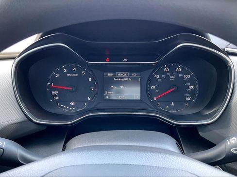 Used 2021 Chevrolet TrailBlazer LT w/ Convenience Package FWD image 20