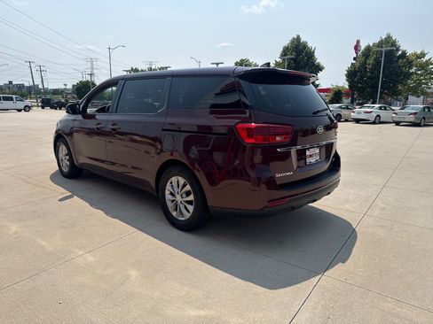 Used 2020 Kia Sedona LX FWD image 5