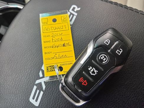 Used 2016 Ford Explorer Platinum AWD/4WD image 20