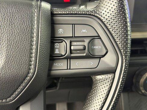 Certified 2025 Toyota Tacoma SR5 AWD/4WD image 26