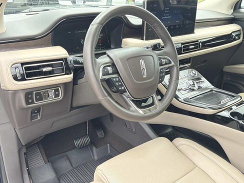 Used 2023 Lincoln Nautilus Reserve w/ Equipment Group 201A FWD image 12