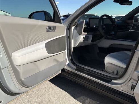 Certified 2025 Hyundai Ioniq 6 SEL image 16