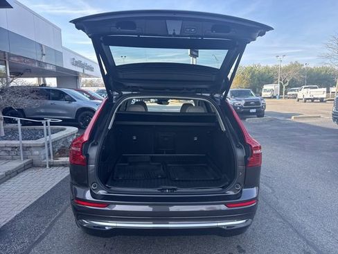 Used 2022 Volvo XC60 B6 Inscription w/ Advanced Package image 31