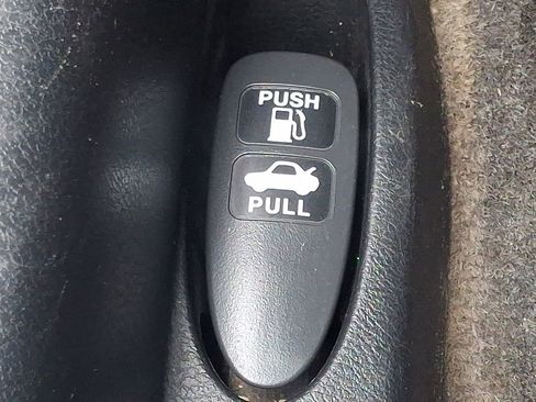Used 2011 Honda Accord EX-L image 25