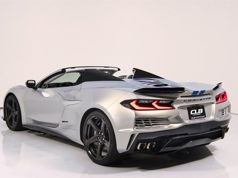 Used 2024 Chevrolet Corvette E-Ray AWD/4WD image 10