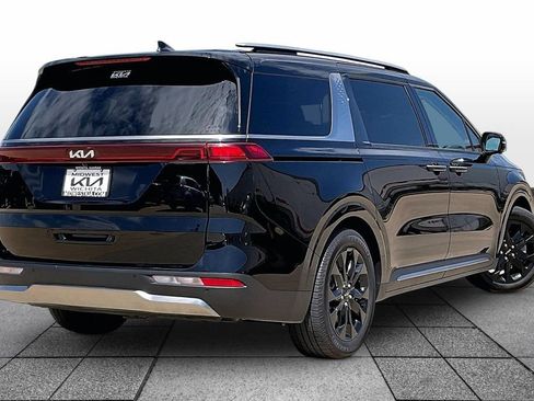 Used 2024 Kia Carnival SX Prestige FWD image 12
