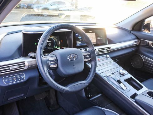 Used 2021 Hyundai Nexo Limited FWD image 23