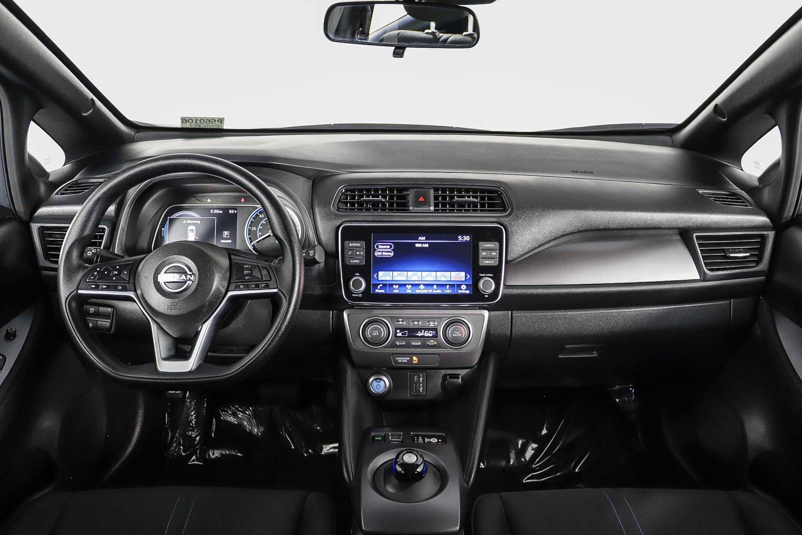 Used 2025 Nissan Leaf S FWD image 13