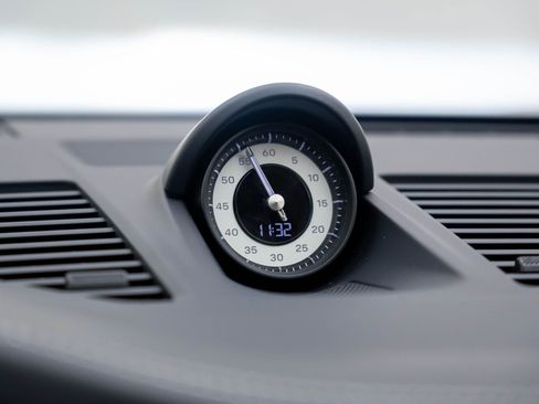 Certified 2020 Porsche 911 Carrera S image 24