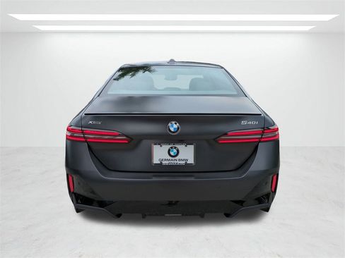 New 2026 BMW 540i xDrive w/ M Sport Package image 5
