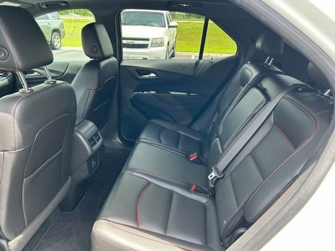 Used 2022 Chevrolet Equinox RS w/ RS Leather Package FWD image 11