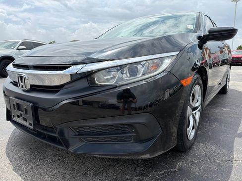 Used 2018 Honda Civic LX image 2