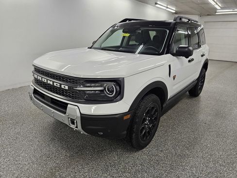 New 2025 Ford Bronco Sport Badlands w/ Badlands Tech Package AWD/4WD image 2