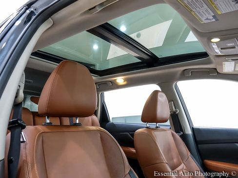 Used 2017 Nissan Rogue SL w/ SL Premium Package image 34