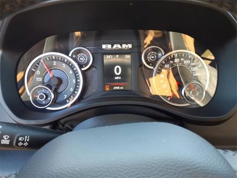 Used 2024 RAM 1500 Big Horn image 14