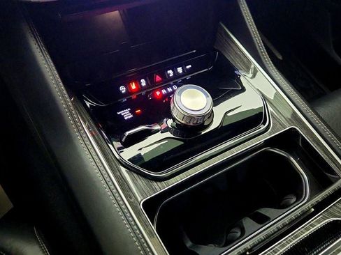 Used 2022 Jeep Wagoneer Series II image 15