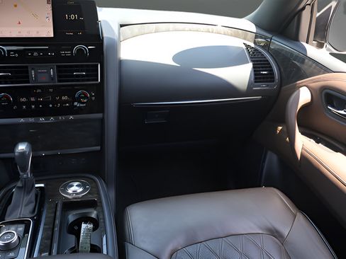 Used 2022 Nissan Armada Platinum w/ Captain's Chairs Package RWD image 19