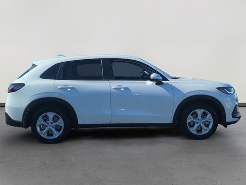 Used 2025 Honda HR-V LX image 6