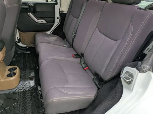 Used 2013 Jeep Wrangler Unlimited Sahara w/ Dual Top Group AWD/4WD image 20