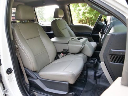 Used 2019 Ford F350 XL w/ Power Equipment Group AWD/4WD image 32