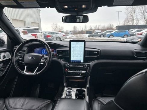 Used 2021 Ford Explorer ST w/ ST Street Pack image 41