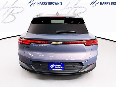 New 2026 Chevrolet Equinox EV LT image 30