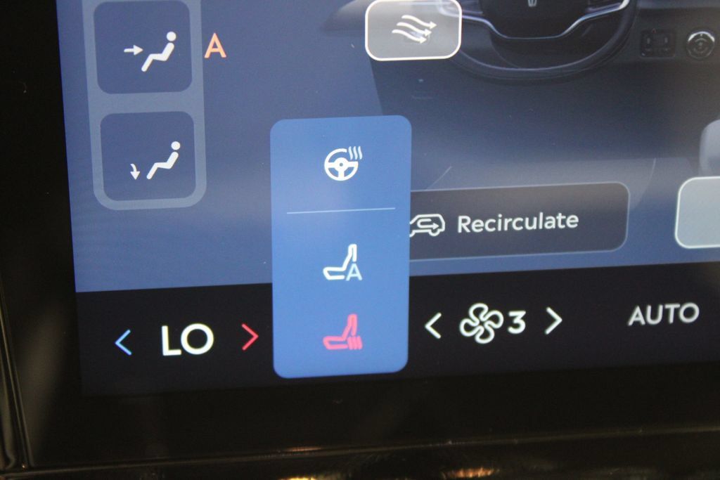 New 2027 Lincoln Navigator Premiere RWD image 53