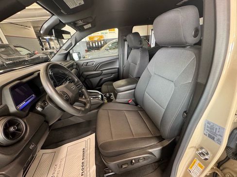 Used 2023 Chevrolet Colorado Trail Boss w/ Advanced Trailering Package image 18