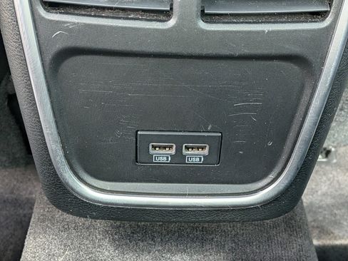 Used 2019 Dodge Charger R/T RWD image 14