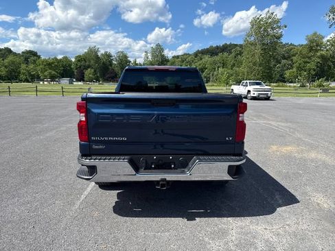 Used 2023 Chevrolet Silverado 1500 LT AWD/4WD image 5