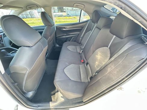 Used 2021 Toyota Camry LE FWD image 23