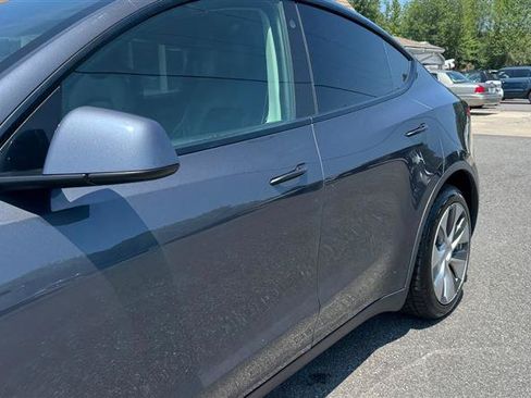 Used 2021 Tesla Model Y Long Range AWD/4WD image 15