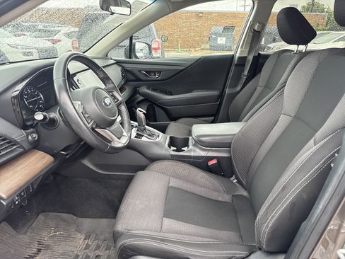Used 2022 Subaru Outback Premium AWD/4WD image 10