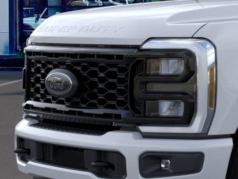New 2026 Ford F250 XLT w/ XLT Premium Package image 17