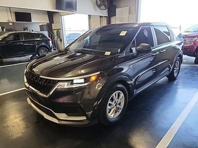 Used 2023 Kia Carnival LX
