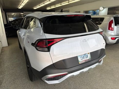 Certified 2025 Kia Sportage EX AWD/4WD image 9
