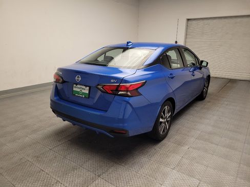 Used 2021 Nissan Versa SV FWD image 9